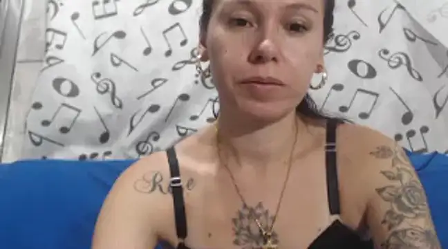 Snapshot of Venusluxodomme chatting on 28, 1, 2025 Venusluxodomme online show from 28, 1, 2025