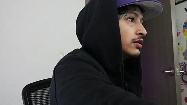 Snapshot of trieone chatting on 22, 9, 2025 trieone online show from 22, 9, 2025