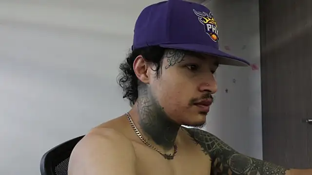 Snapshot of trieone chatting on 24, 9, 2025 trieone online show from 24, 9, 2025