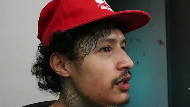 Snapshot of trieone chatting on 3, 10, 2025 trieone online show from 3, 10, 2025