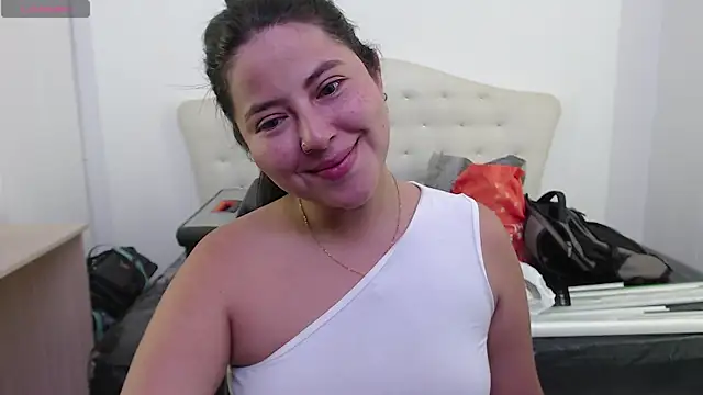 Snapshot of AliceMuller chatting on 11, 12, 2024 AliceMuller online show from 11, 12, 2024