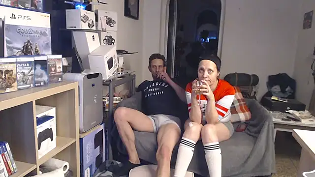 Snapshot of DirtySexGames@xh chatting on 13, 1, 2025 DirtySexGamesxh online show from 13, 1, 2025