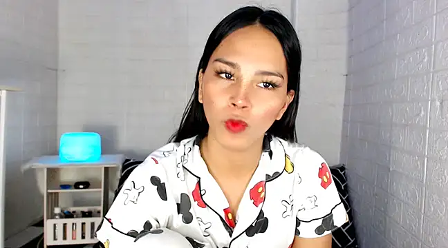 Snapshot of urnaughtydolly69 chatting on 28, 2, 2025 urnaughtydolly69 online show from 28, 2, 2025