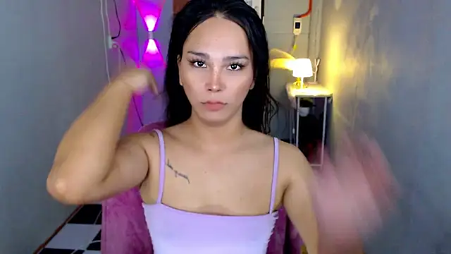 Snapshot of urnaughtydolly69 chatting on 25, 6, 2026 urnaughtydolly69 online show from 25, 6, 2026