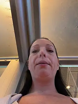 Snapshot of Viola_Beck chatting on 19, 2, 2025 Viola Beck online show from 19, 2, 2025