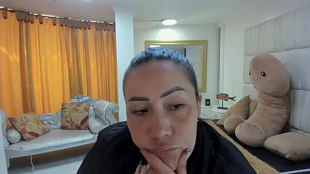 Snapshot of gaby_trent chatting on 11, 9, 2025 gaby trent online show from 11, 9, 2025