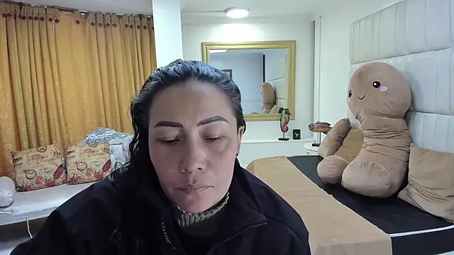 Snapshot of gaby_trent chatting on 18, 9, 2025 gaby trent online show from 18, 9, 2025