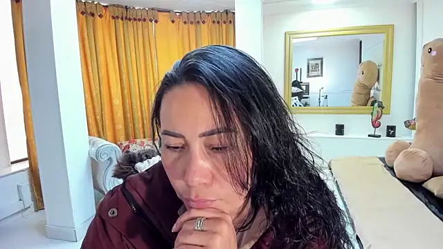 Snapshot of gaby_trent chatting on 1, 10, 2025 gaby trent online show from 1, 10, 2025