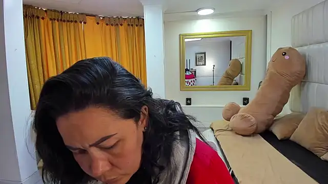 Snapshot of gaby_trent chatting on 20, 10, 2025 gaby trent online show from 20, 10, 2025