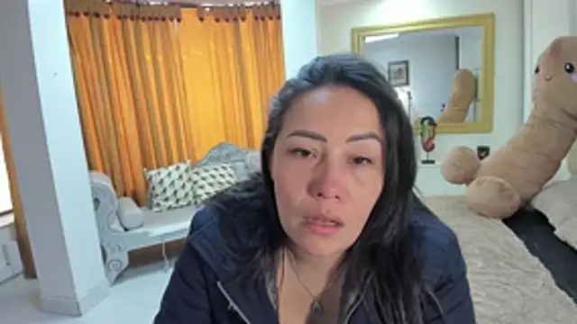 Snapshot of gaby_trent chatting on 20, 11, 2025 gaby trent online show from 20, 11, 2025