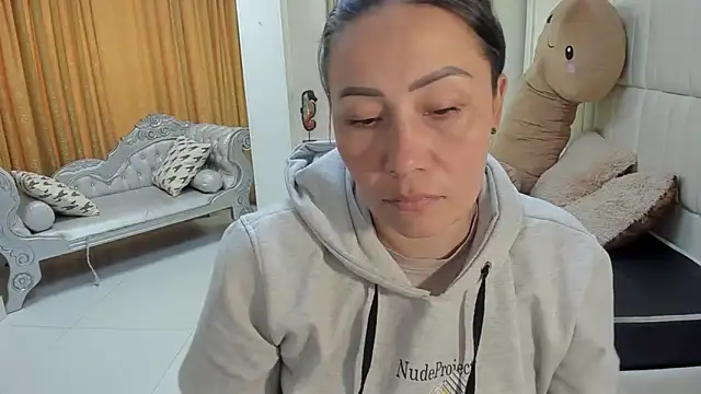 gaby trent online show from 18, 2, 2026