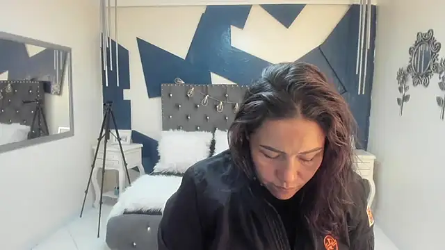 Snapshot of gaby_trent chatting on 30, 7, 2026 gaby trent online show from 30, 7, 2026