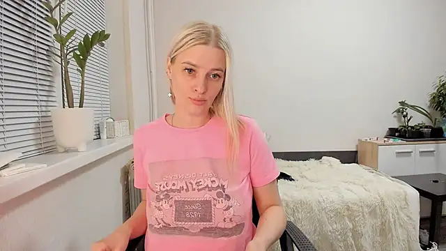 Snapshot of HILT_ON chatting on 28, 2, 2025 HILT ON online show from 28, 2, 2025