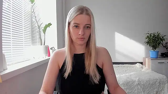 Snapshot of HILT_ON chatting on 4, 3, 2025 HILT ON online show from 4, 3, 2025