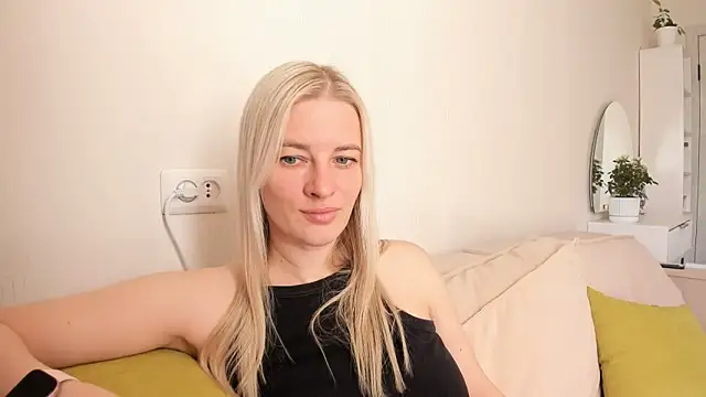 Snapshot of HILT_ON chatting on 27, 9, 2025 HILT ON online show from 27, 9, 2025