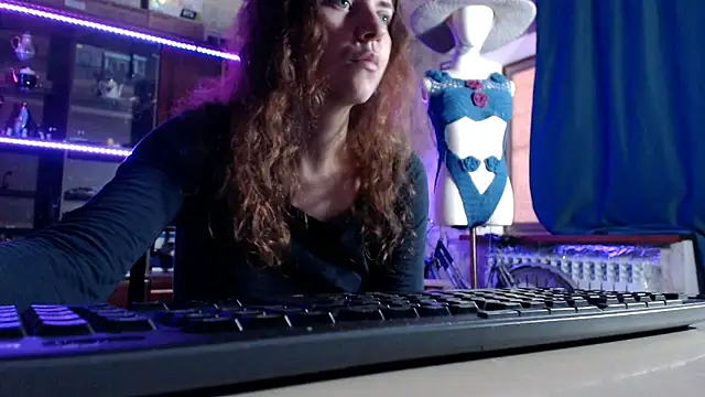 pa1e pr1ncess online show from 10, 5, 2026