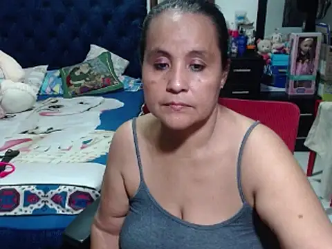 Snapshot of pervert_mommy_ chatting on 10, 1, 2025 pervert mommy  online show from 10, 1, 2025