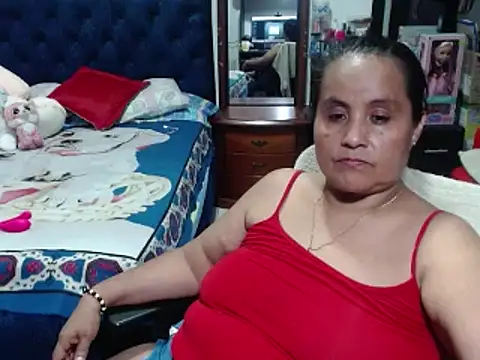 Snapshot of pervert_mommy_ chatting on 11, 1, 2025 pervert mommy  online show from 11, 1, 2025