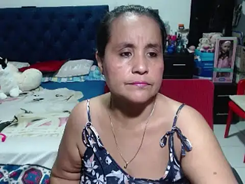 Snapshot of pervert_mommy_ chatting on 15, 1, 2025 pervert mommy  online show from 15, 1, 2025