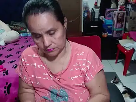 Snapshot of pervert_mommy_ chatting on 14, 2, 2025 pervert mommy  online show from 14, 2, 2025