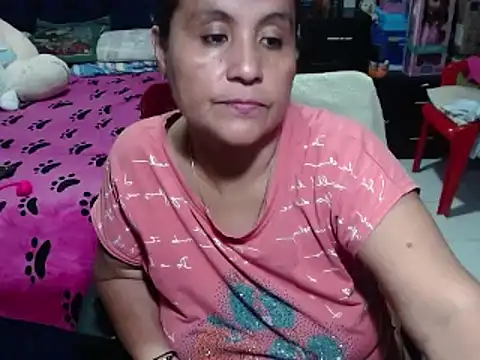 Snapshot of pervert_mommy_ chatting on 14, 2, 2025 pervert mommy  online show from 14, 2, 2025