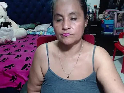 Snapshot of pervert_mommy_ chatting on 23, 2, 2025 pervert mommy  online show from 23, 2, 2025