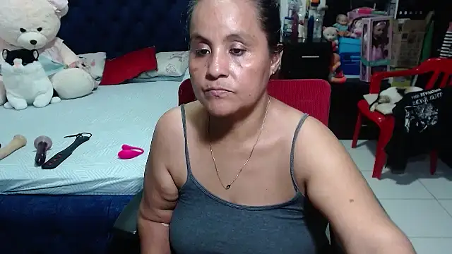 Snapshot of pervert_mommy_ chatting on 1, 3, 2025 pervert mommy  online show from 1, 3, 2025