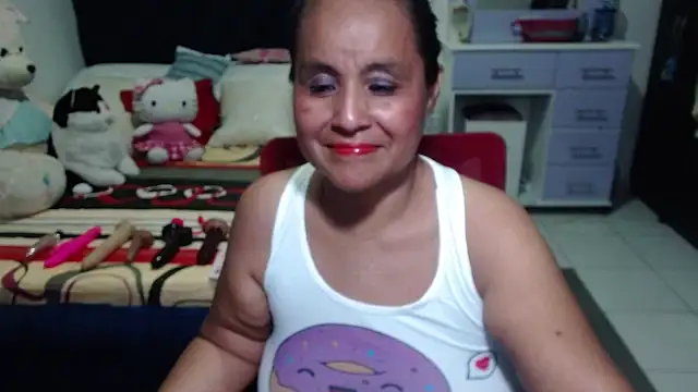 Snapshot of pervert_mommy_ chatting on 16, 9, 2025 pervert mommy  online show from 16, 9, 2025