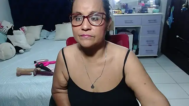 pervert mommy  online show from 15, 5, 2026