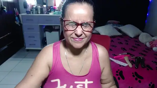 pervert mommy  online show from 14, 7, 2026