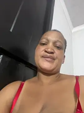 Snapshot of XHotJuicyBootyXX chatting on 8, 5, 2026 XHotJuicyBootyXX online show from 8, 5, 2026