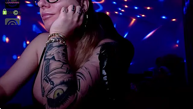 SonyaDevon online show from 29, 12, 2024