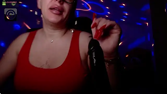 Snapshot of SonyaDevon chatting on 16, 4, 2026 SonyaDevon online show from 16, 4, 2026
