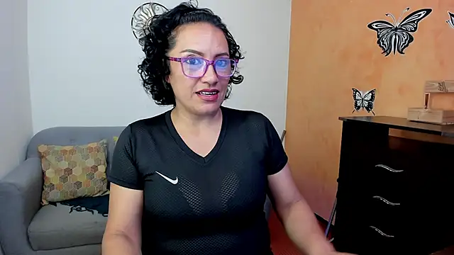 Snapshot of scarlet_wet chatting on 6, 5, 2026 scarlet wet online show from 6, 5, 2026