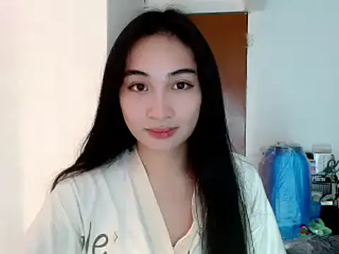 Snapshot of SweetLilly_18 chatting on 17, 1, 2025 SweetLilly 18 online show from 17, 1, 2025