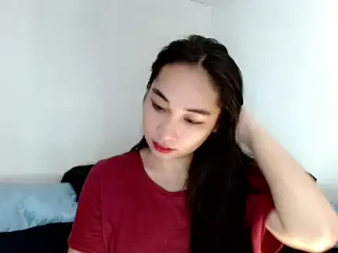 Snapshot of SweetLilly_18 chatting on 1, 3, 2025 SweetLilly 18 online show from 1, 3, 2025