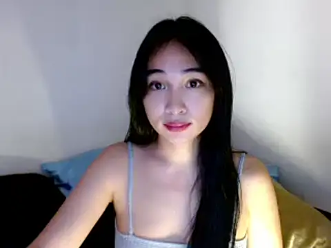 Snapshot of SweetLilly_18 chatting on 3, 3, 2025 SweetLilly 18 online show from 3, 3, 2025