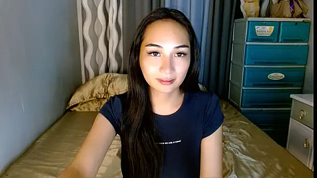 SweetLilly 18 online show from 1, 6, 2026