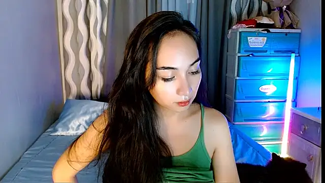 SweetLilly 18 online show from 19, 6, 2026