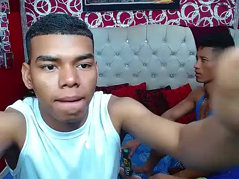 Snapshot of PEINBOYS chatting on 23, 1, 2025 PEINBOYS online show from 23, 1, 2025