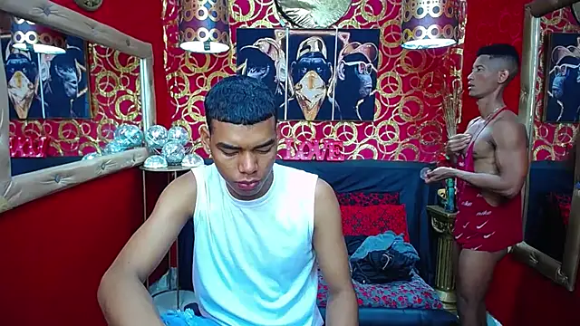 Snapshot of PEINBOYS chatting on 24, 2, 2025 PEINBOYS online show from 24, 2, 2025