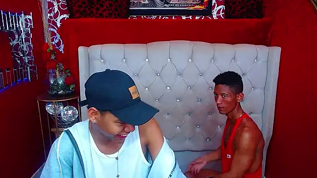 Snapshot of PEINBOYS chatting on 22, 3, 2025 PEINBOYS online show from 22, 3, 2025