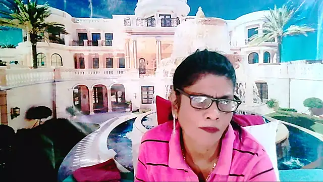 Snapshot of IndianAllure chatting on 18, 5, 2026 IndianAllure online show from 18, 5, 2026