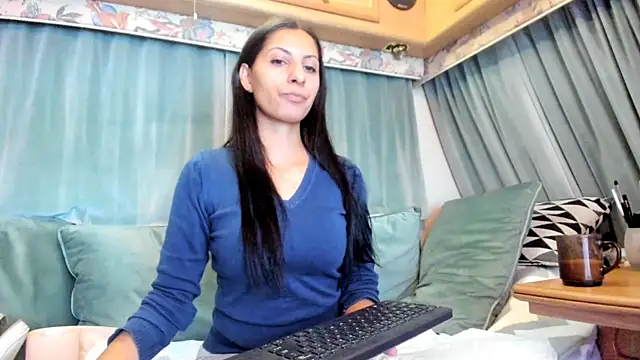 Snapshot of Dirty-Bya chatting on 17, 9, 2025 Dirty-Bya online show from 17, 9, 2025