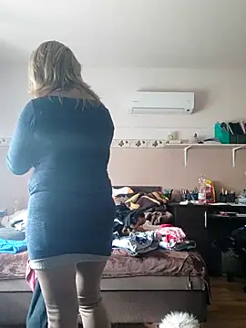 Elza01 online show from 12, 10, 2025