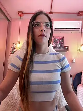 Zoe Bae online show from 12, 12, 2024