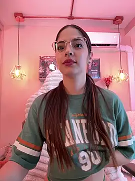 Zoe Bae online show from 11, 3, 2025