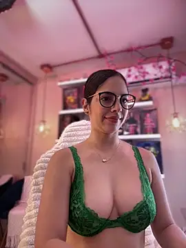 Zoe Bae online show from 13, 5, 2026
