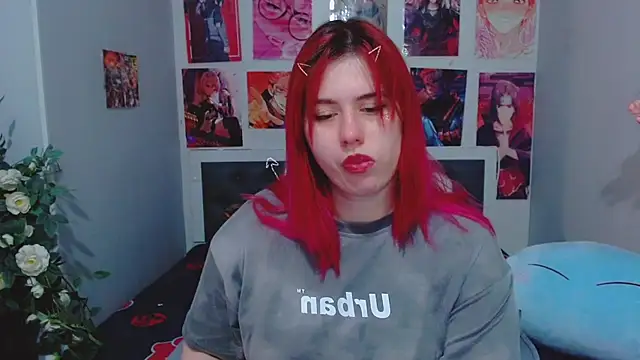 MikaMoonn online show from 22, 12, 2024