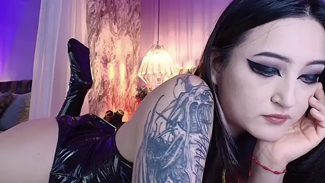Snapshot of Charlotte_Germanotta_ chatting on 10, 7, 2026 Charlotte Germanotta online show from 10, 7, 2026